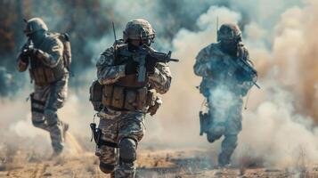 silhouette di militare soldati con Armi buio sfondo. legge e militare concetto. alto qualità foto