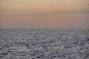 tramonto al di sopra di il mare nel il caraibico 12 foto