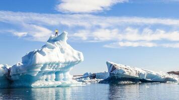 jokulsarlon blu laguna panorama con iceberg foto