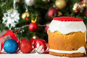 foto torte con Natale ornamenti festivo e divertimento ossequi cattura il spirito di il stagione