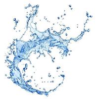 spruzzi d'acqua blu trasparente realistica bella acqua pulita blu su bianco. foto