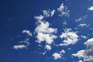 trama nuvola bianca. sfondo di materiale aereo. motivo effetto cielo.