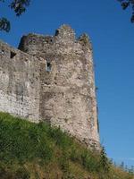 rovine del castello di chepstow a chepstow foto