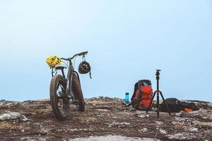 fotografia di viaggio natura. viaggiare rilassati. viaggio relax andare in bicicletta natura selvaggia. Tailandia foto