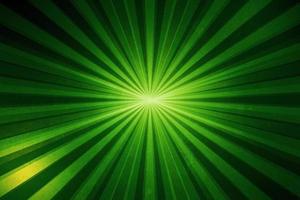 luce verde esplosione di sole e stelle con disegno grafico di sfondo astratto sfumato con strisce foto