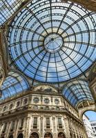milano, italia, 2017 - dettaglio della galleria vittorio emanuele ii a milano. è uno dei centri commerciali più antichi del mondo, aperto nel 1877. foto