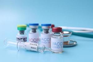 vaccini contro il covid19. il mondo è nel bel mezzo di una pandemia di covid-19. foto