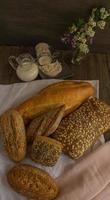 pane fresco di semi diversi foto