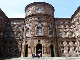 torino, italia, 2015 - palazzo carignano, sede del primo parlamento italiano 1861-1865. torino, italia foto