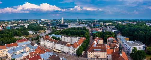 paesaggio urbano della città di tartu in estonia. foto