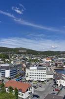 vista mare di molde, norvegia. la città si trova sulla sponda settentrionale del romsdalsfjord foto