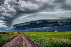 prateria nuvole temporalesche canada foto