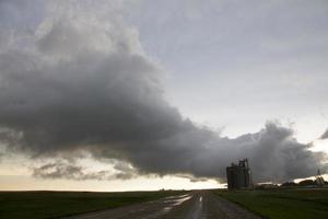 nuvole di tempesta della prateria foto