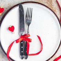 san valentino tavola impostazione romance data posate forchetta, coltello, piatto