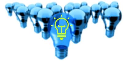 idea creativa e lampadina del concetto di leadership foto