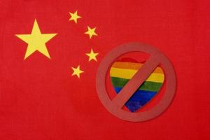 la bandiera della Cina e il divieto delle persone lgbt. foto