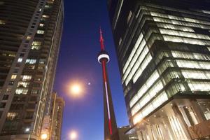 foto notturna toronto city