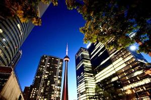 foto notturna toronto city