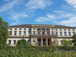 stadtbuecherei biblioteca comunale, stoccarda foto