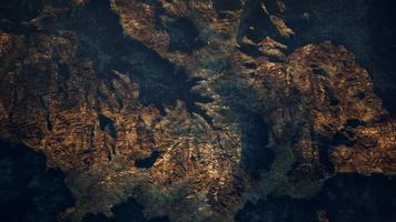 vista erial dall'alto del canyon di roccia rossa foto