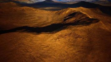 immaginario suolo marziano vista aerea del deserto marziano foto