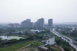 vista aerea del paesaggio della superstrada di Dwarka, vista di una nuova città in costruzione. foto