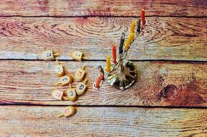 candele Hanukah che celebrano la festa ebraica foto