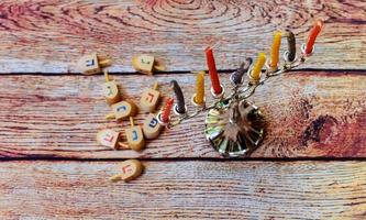 candele Hanukah che celebrano la festa ebraica foto