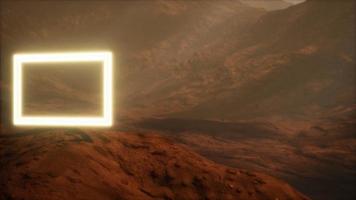 portale al neon sulla superficie del pianeta Marte con polvere che soffia foto