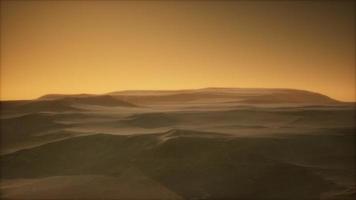 tempesta nel deserto di sabbia foto