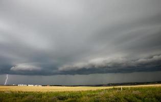 nuvole di tempesta della prateria foto