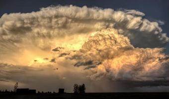 nuvole di tempesta della prateria foto