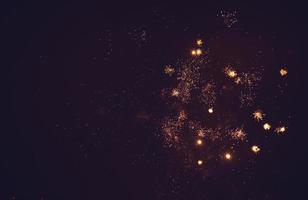 fuochi d'artificio a capodanno e copia spazio foto