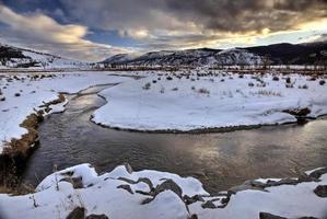 parco di yellowstone wyoming neve invernale foto