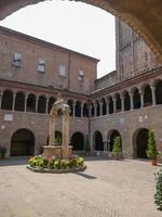 chiesa di san stefano a bologna foto