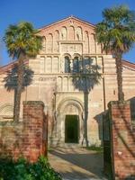 abbazia di vezzolano in piemonte, italia foto