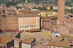 piazza del campo a siena foto