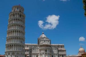 campanile della cattedrale di santa maria foto