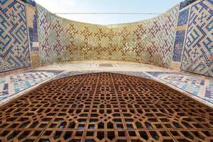 Esterno della moschea kok gumbaz a shahrisabz, qashqadaryo, uzbekistan, asia centrale foto