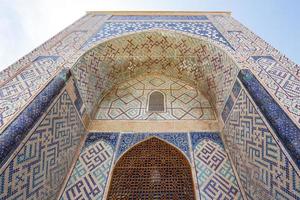 Esterno della moschea kok gumbaz a shahrisabz, qashqadaryo, uzbekistan, asia centrale foto