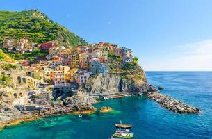 manarola tradizionale villaggio italiano tipico nel parco nazionale delle cinque terre foto