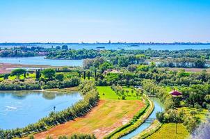 veduta aerea della palude delle isole torcello, canale d'acqua foto