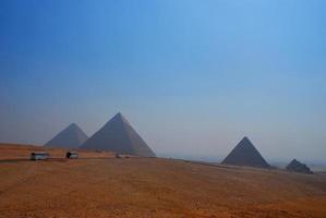 piramidi a giza e in egitto foto