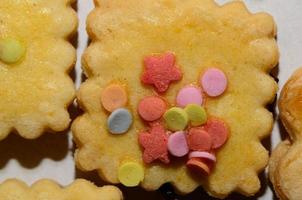 dettagli colorati dei biscotti di natale foto