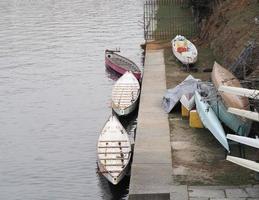 barche su un fiume foto