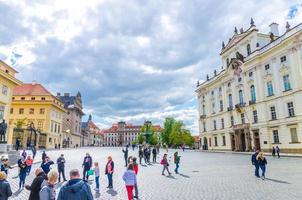 praga, repubblica ceca palazzo arcivescovile in piazza hradcanske namesti foto