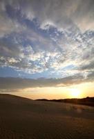 duna di sabbia alle grandi colline di sabbia nel pittoresco saskatchewan foto