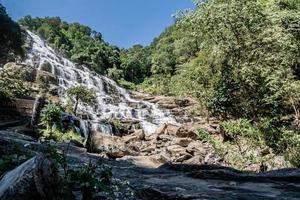 cascata mae ya a chang mai thailandia foto