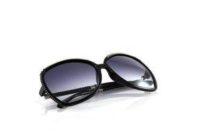 occhiali da sole moda neri isolare su sfondo bianco foto