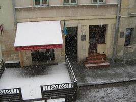 bandiera ucraina in via di sviluppo. bandiera blu gialla dell'Ucraina. foto